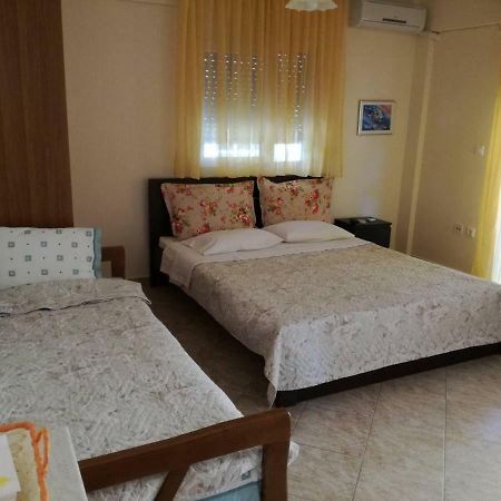 Litsa 2 Apartment Metamorfosi  Ngoại thất bức ảnh