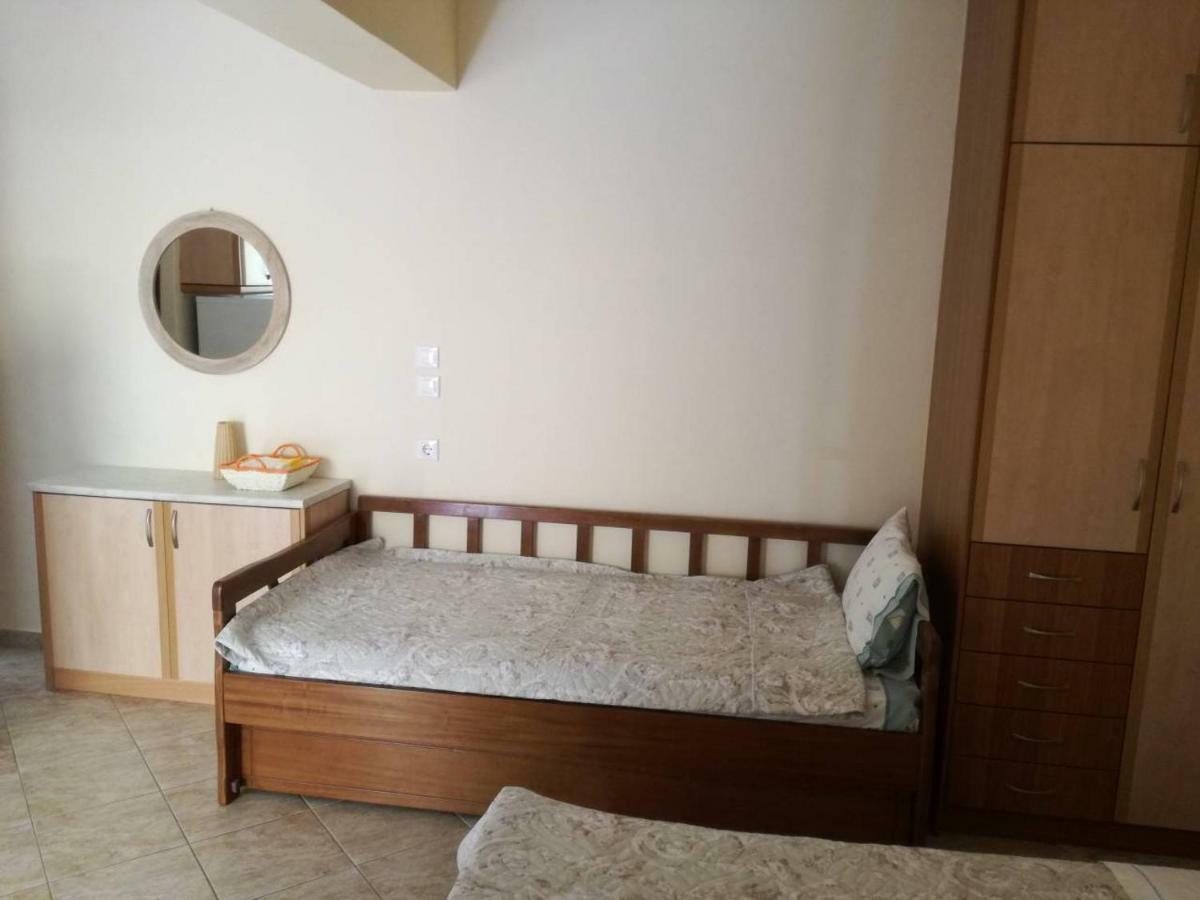 Litsa 2 Apartment Metamorfosi  Ngoại thất bức ảnh