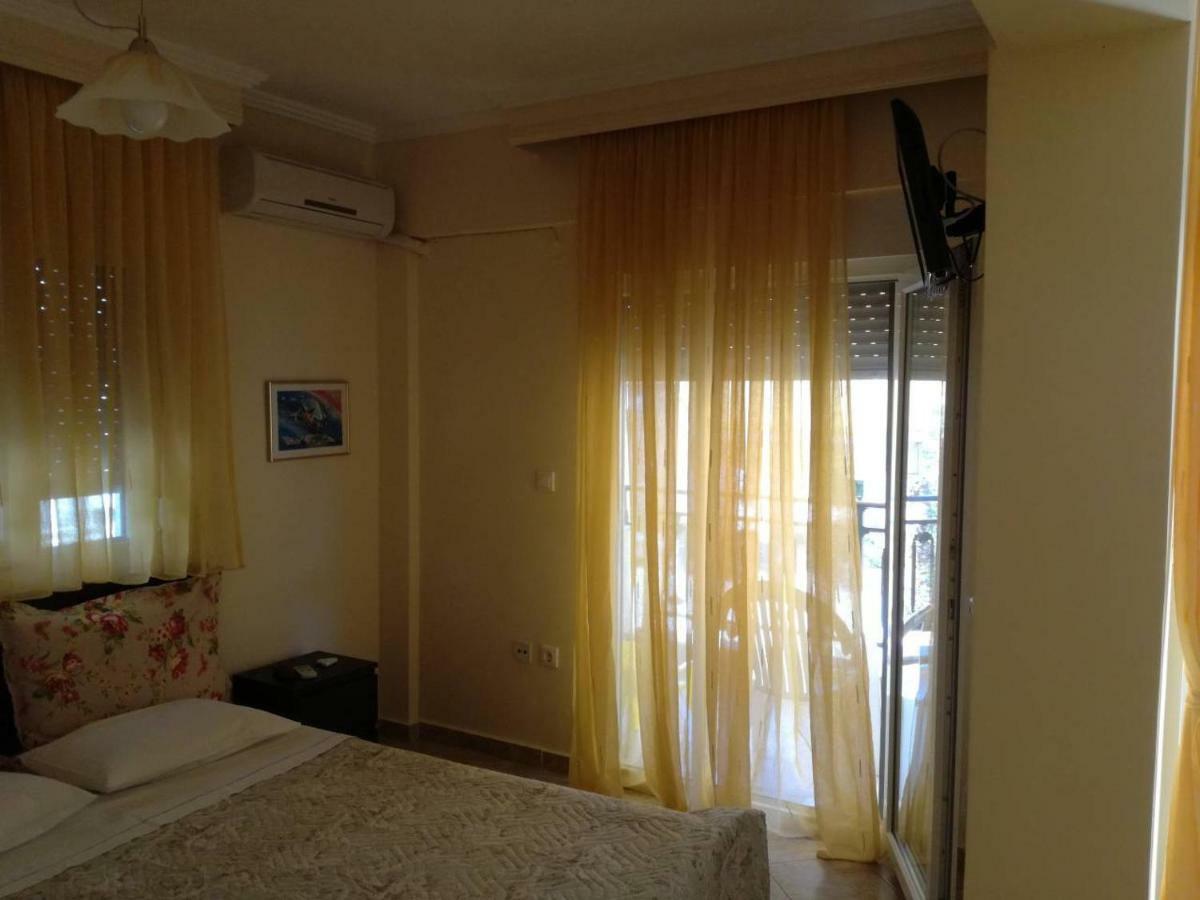 Litsa 2 Apartment Metamorfosi  Ngoại thất bức ảnh